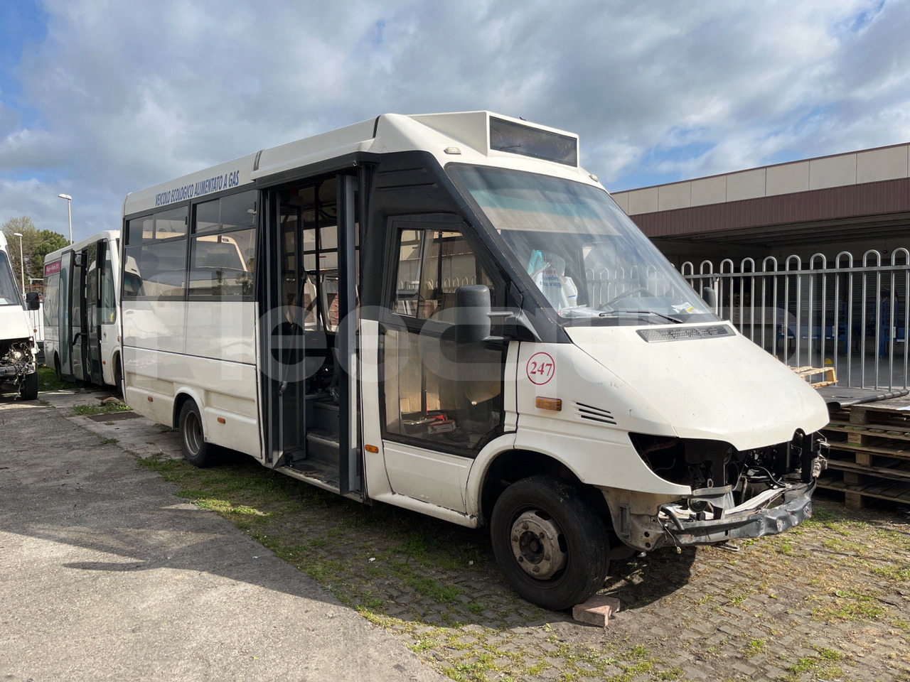 Mercedes-Benz 414T - صغيرة, ميكروباص: صور 1 Mercedes-Benz 414T - صغيرة, ميكروباص: صور 1