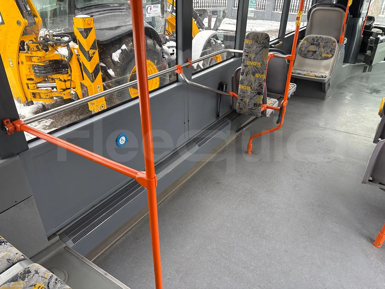 حافلة مفصلية Mercedes-Benz O 530: صور 32