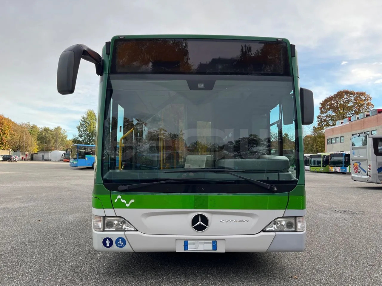 Mercedes-Benz O 530 - النقل الحضري: صور 2 Mercedes-Benz O 530 - النقل الحضري: صور 2