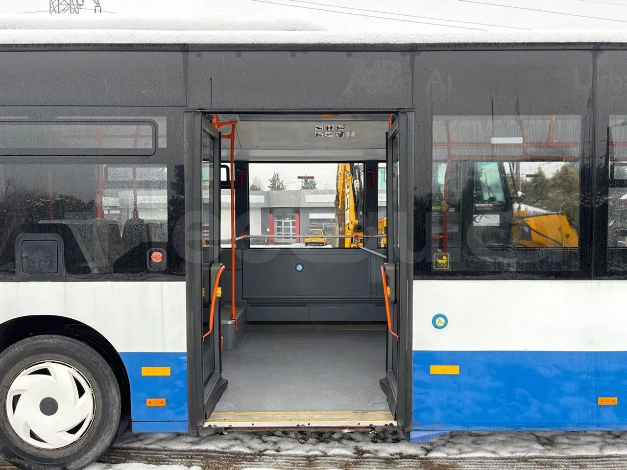 حافلة مفصلية Mercedes-Benz O 530: صور 14