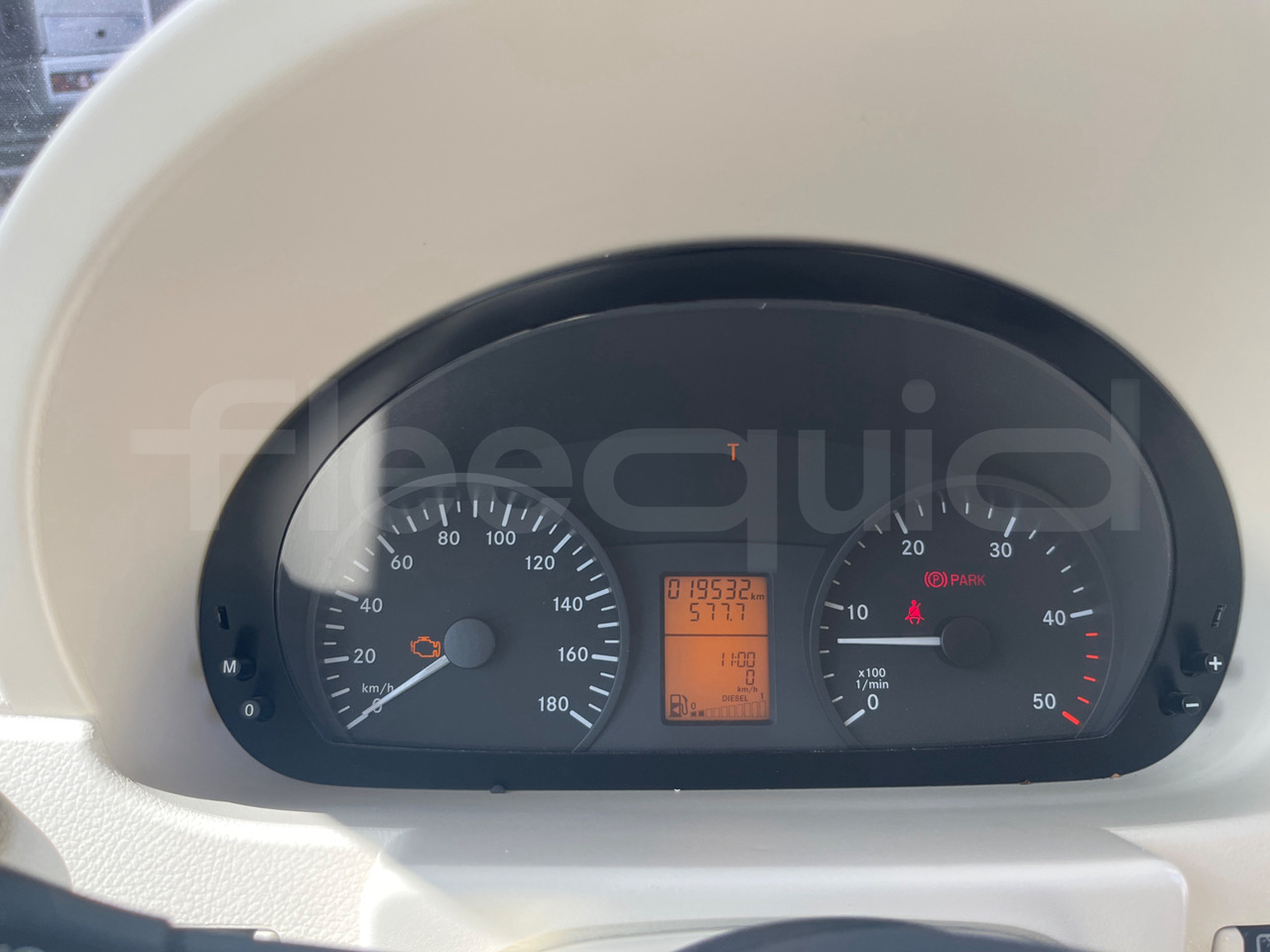 Mercedes-Benz Sprinter - صغيرة, ميكروباص: صور 3 Mercedes-Benz Sprinter - صغيرة, ميكروباص: صور 3