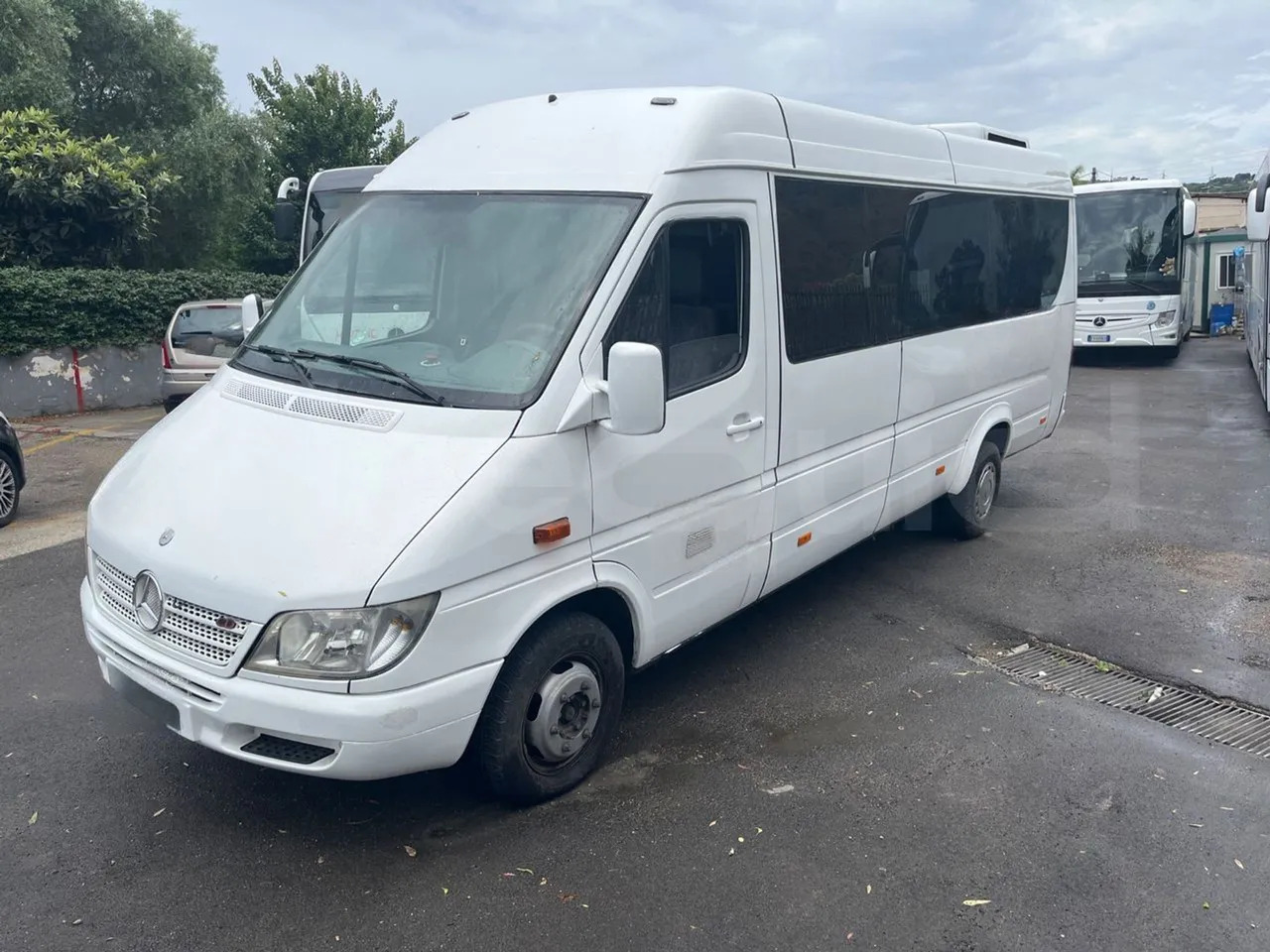 Mercedes-Benz Sprinter - صغيرة, ميكروباص: صور 4 Mercedes-Benz Sprinter - صغيرة, ميكروباص: صور 4