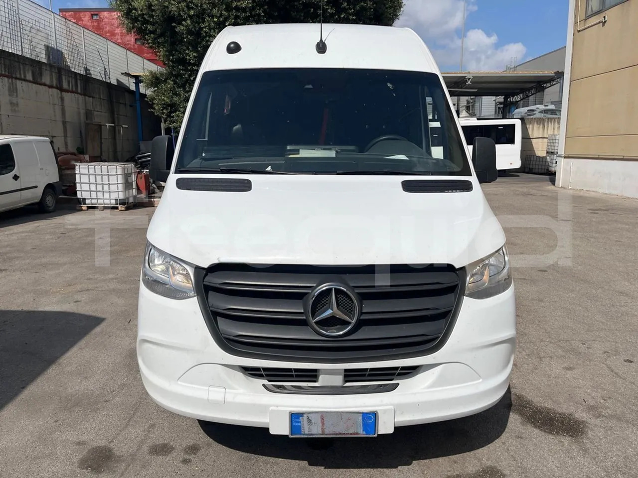 Mercedes-Benz Sprinter - سياحية حافلة: صور 2 Mercedes-Benz Sprinter - سياحية حافلة: صور 2
