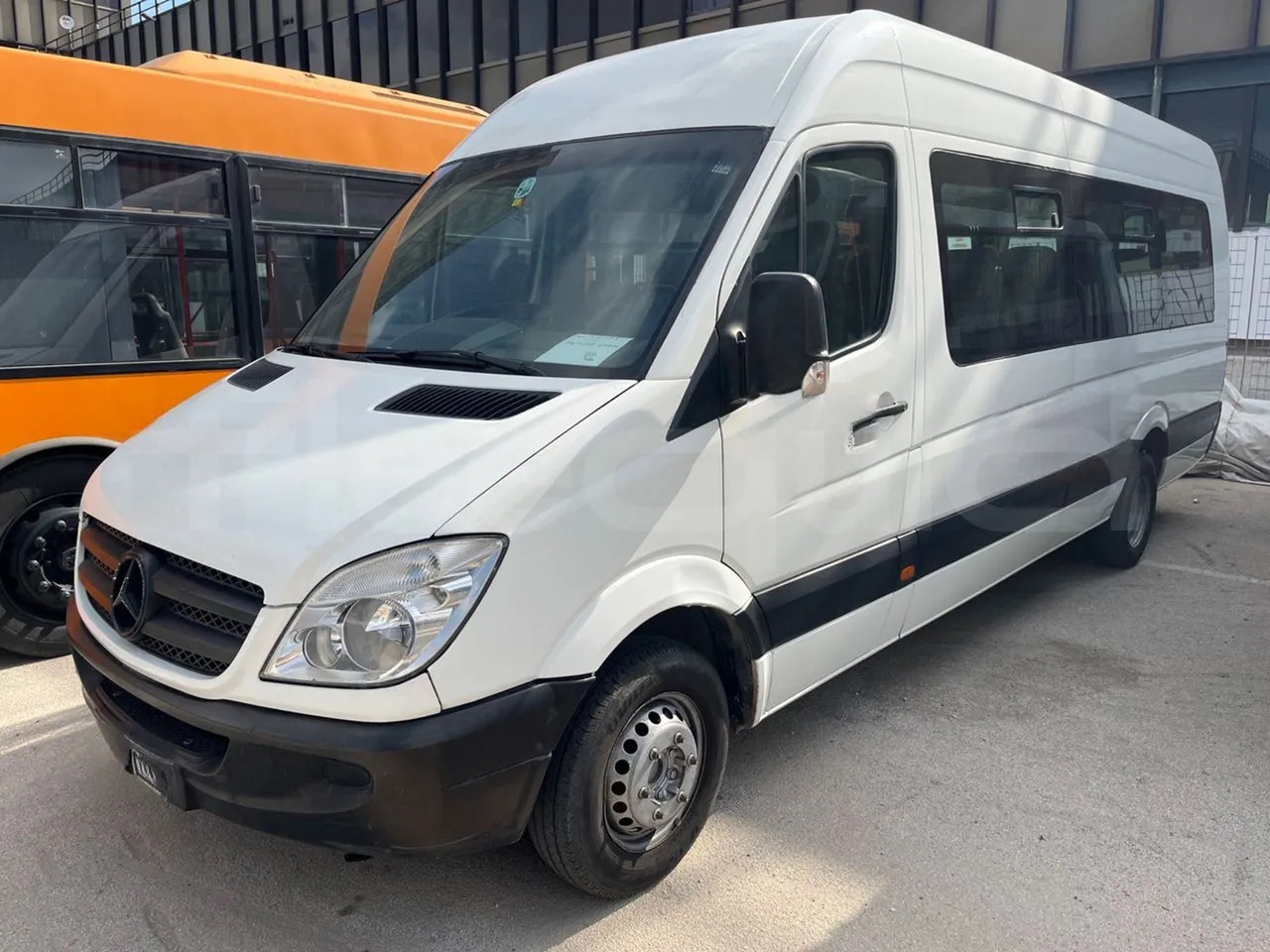 Mercedes-Benz Sprinter - صغيرة, ميكروباص: صور 4 Mercedes-Benz Sprinter - صغيرة, ميكروباص: صور 4