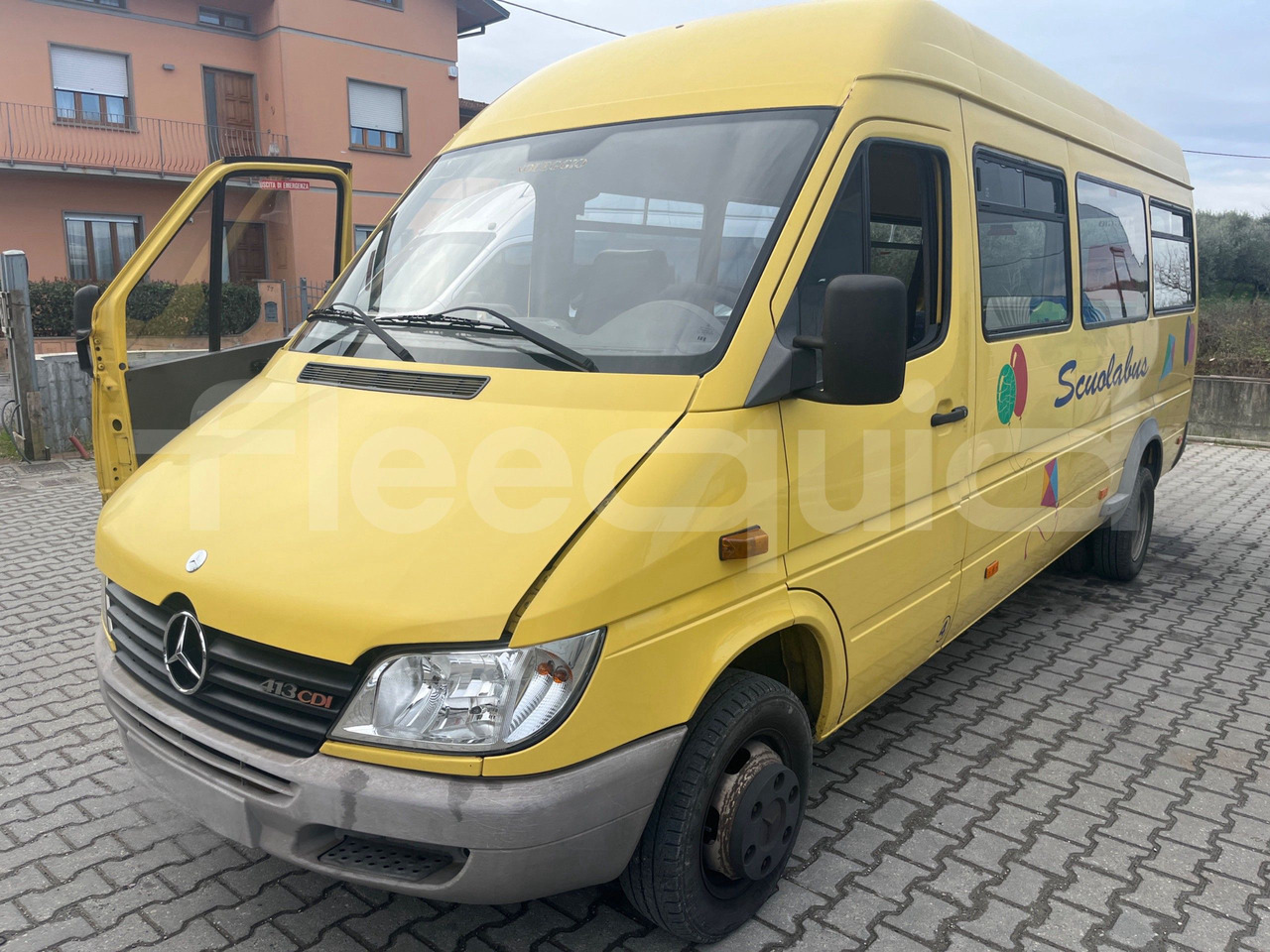 Mercedes-Benz Sprinter - حافلة مدرسية: صور 4 Mercedes-Benz Sprinter - حافلة مدرسية: صور 4