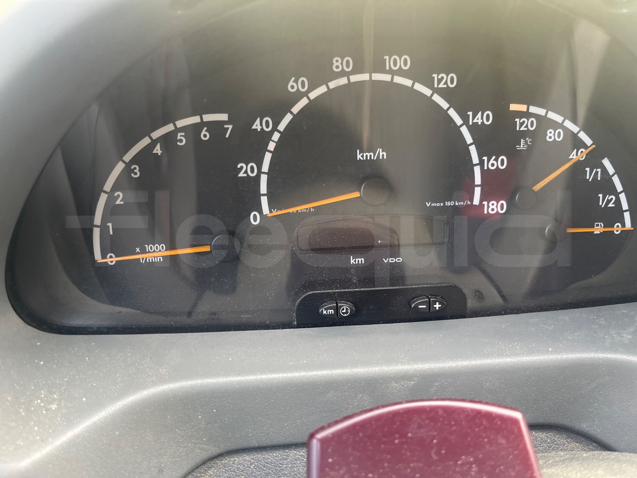 Mercedes-Benz Sprinter - حافلة مدرسية: صور 3 Mercedes-Benz Sprinter - حافلة مدرسية: صور 3