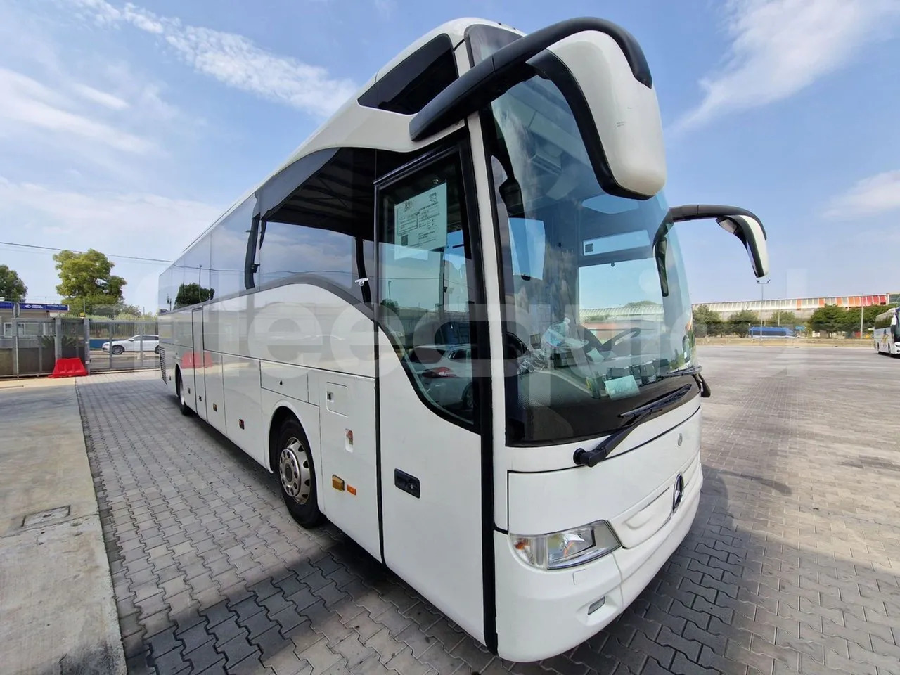 سياحية حافلة Mercedes-Benz Tourismo: صور 1