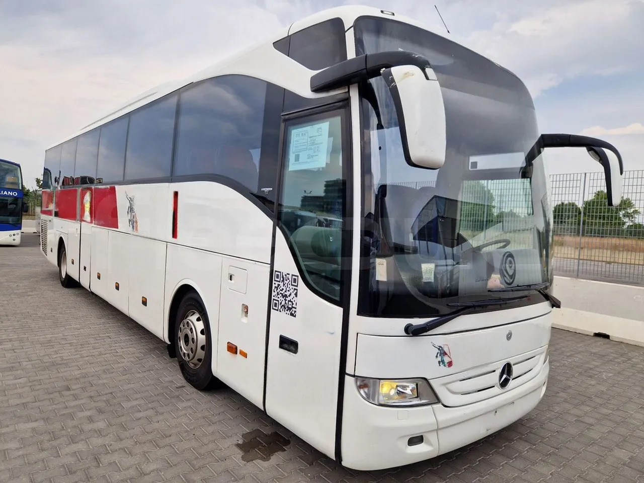 Mercedes-Benz Tourismo - سياحية حافلة: صور 1 Mercedes-Benz Tourismo - سياحية حافلة: صور 1
