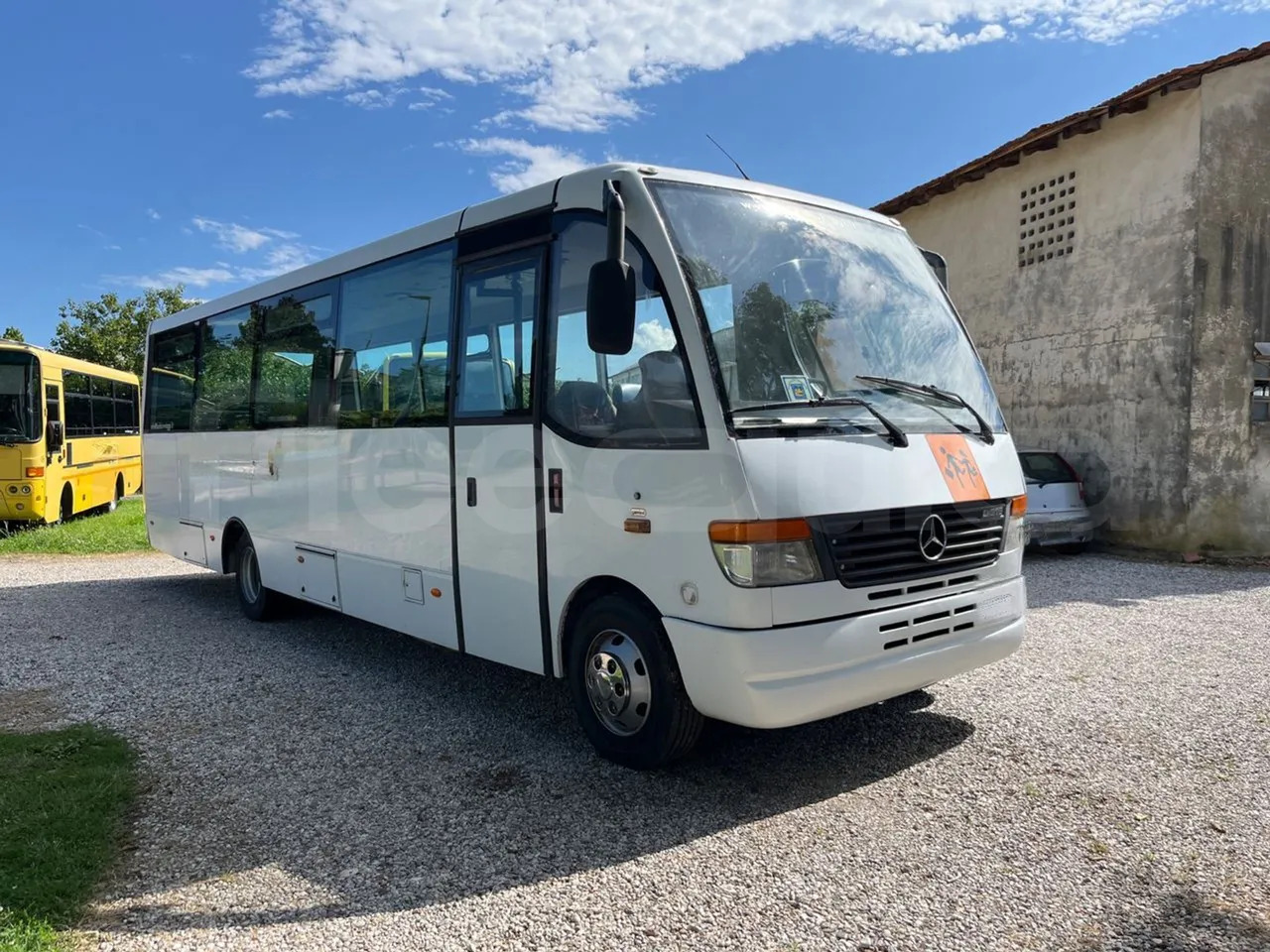 Mercedes-Benz Vario - حافلة مدرسية: صور 1 Mercedes-Benz Vario - حافلة مدرسية: صور 1