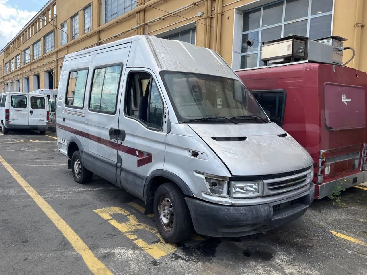 N.6Iveco Daily - صغيرة, ميكروباص: صور 1 N.6Iveco Daily - صغيرة, ميكروباص: صور 1