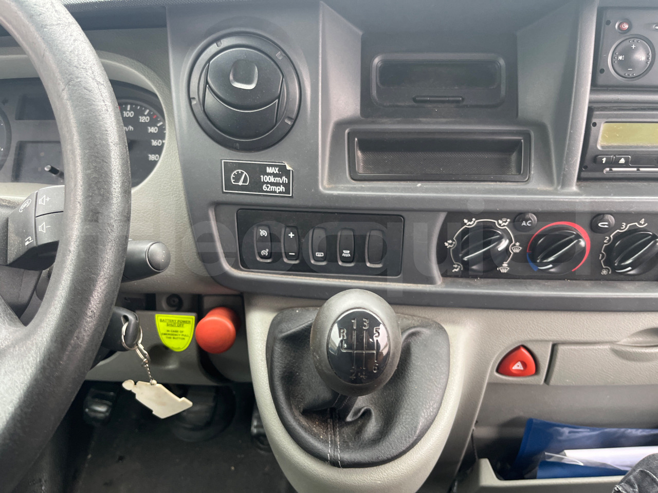 Nissan Interstar - صغيرة, ميكروباص: صور 2 Nissan Interstar - صغيرة, ميكروباص: صور 2