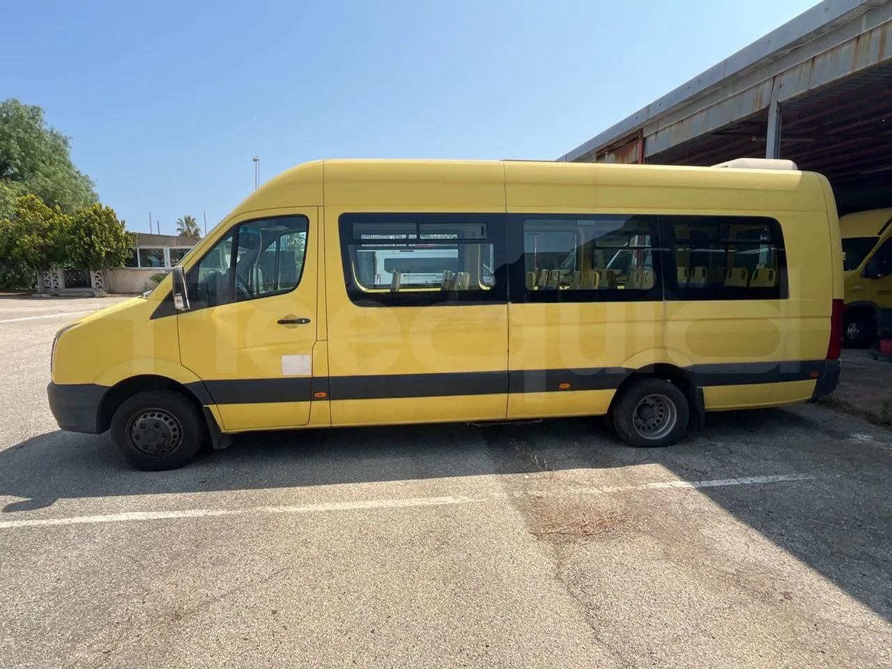 Volkswagen Crafter - سياحية حافلة: صور 5 Volkswagen Crafter - سياحية حافلة: صور 5