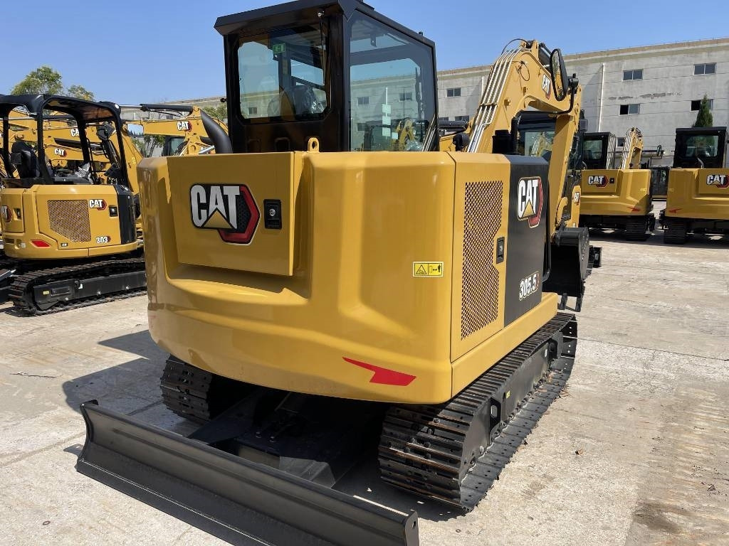 CAT 305.5 - حفارات زحافة: صور 4 CAT 305.5 - حفارات زحافة: صور 4
