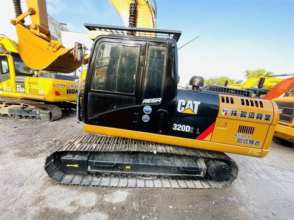 CAT 320D2L - حفارات زحافة: صور 4 CAT 320D2L - حفارات زحافة: صور 4