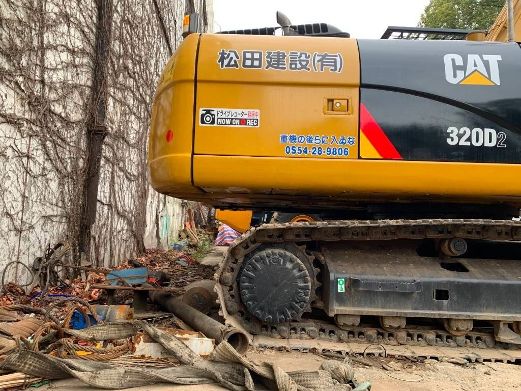 CAT 320D2 - حفارات زحافة: صور 3 CAT 320D2 - حفارات زحافة: صور 3