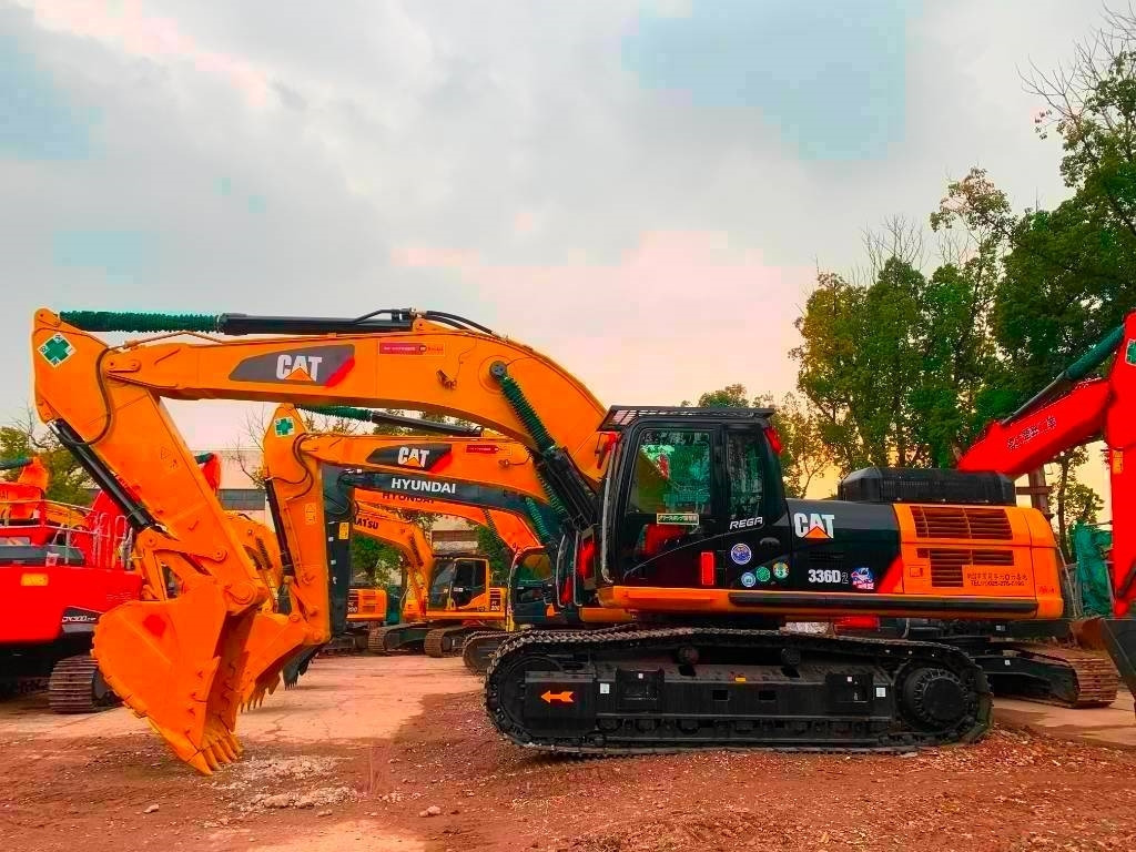 CAT 336 D - حفارات زحافة: صور 1 CAT 336 D - حفارات زحافة: صور 1