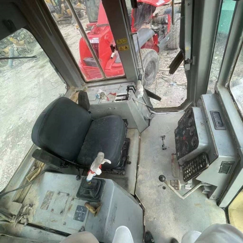 CAT D 6 G - بلدوزر: صور 4 CAT D 6 G - بلدوزر: صور 4