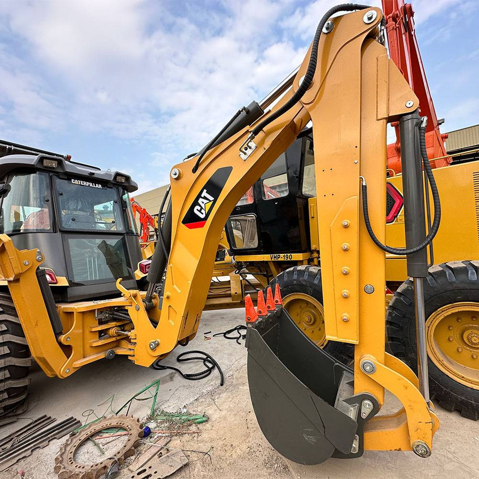 CATERPILLAR 420F - حفار متعدد الاستخدام: صور 1 CATERPILLAR 420F - حفار متعدد الاستخدام: صور 1