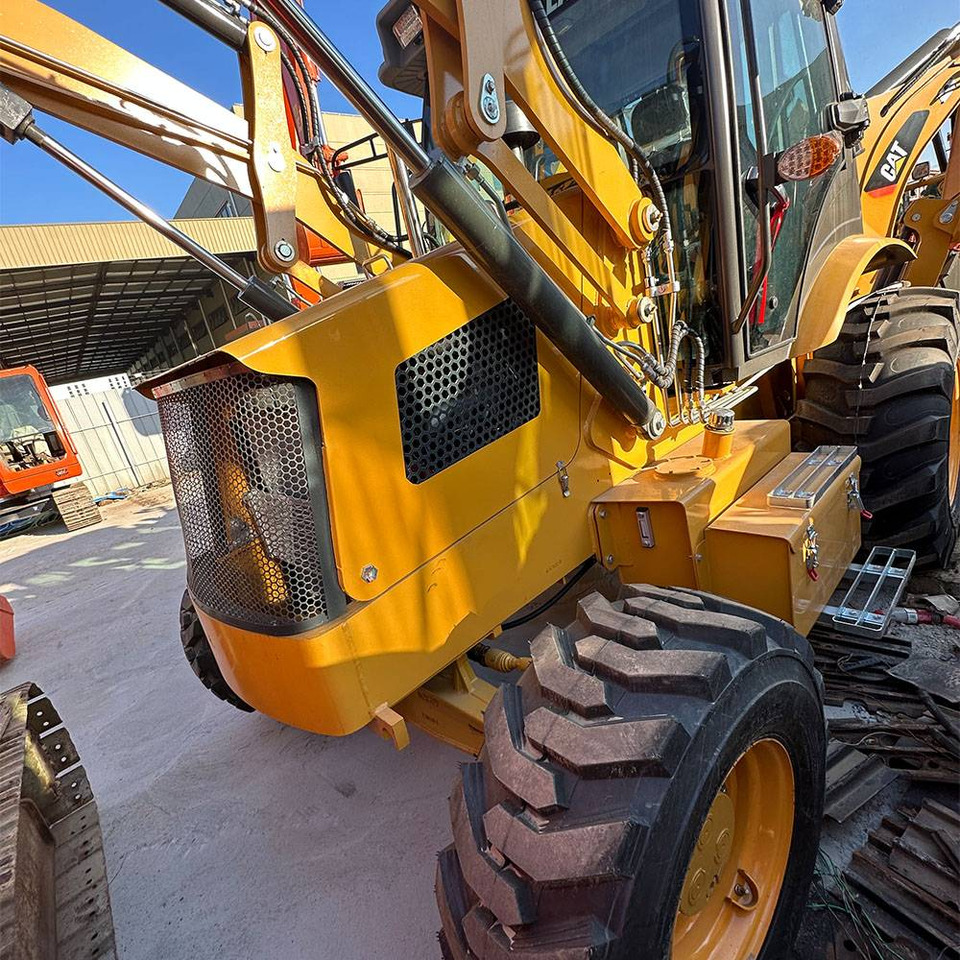 CATERPILLAR 420F - حفار متعدد الاستخدام: صور 2 CATERPILLAR 420F - حفار متعدد الاستخدام: صور 2