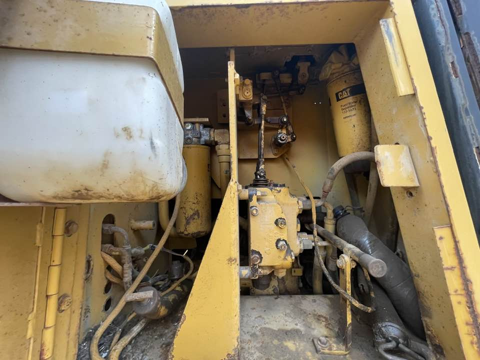 Caterpillar D6G2 LGP - بلدوزر: صور 3 Caterpillar D6G2 LGP - بلدوزر: صور 3