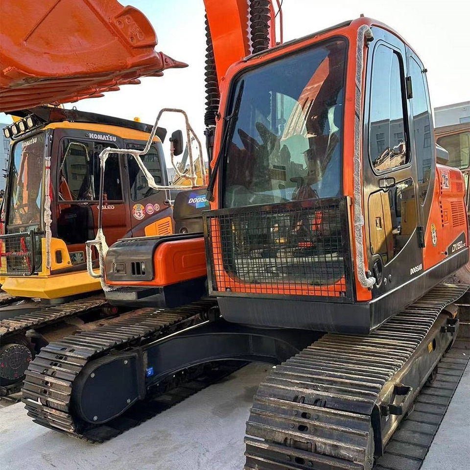Doosan DX150LC-9C - حفارات زحافة: صور 5 Doosan DX150LC-9C - حفارات زحافة: صور 5
