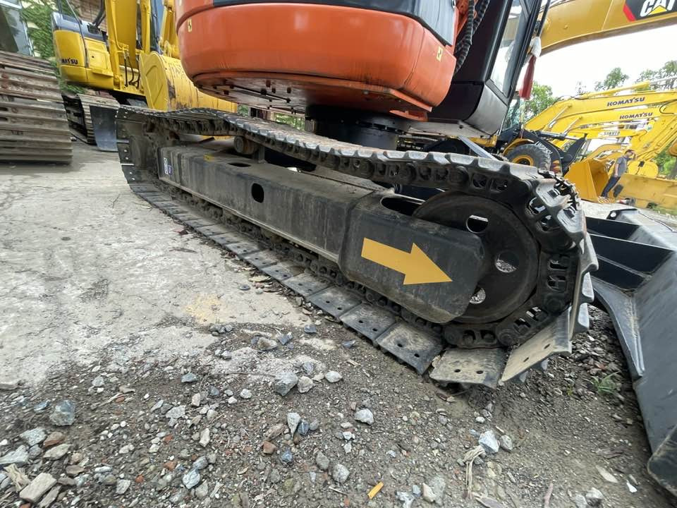 Hitachi ZAXIS 75 - حفارة مصغرة: صور 2 Hitachi ZAXIS 75 - حفارة مصغرة: صور 2