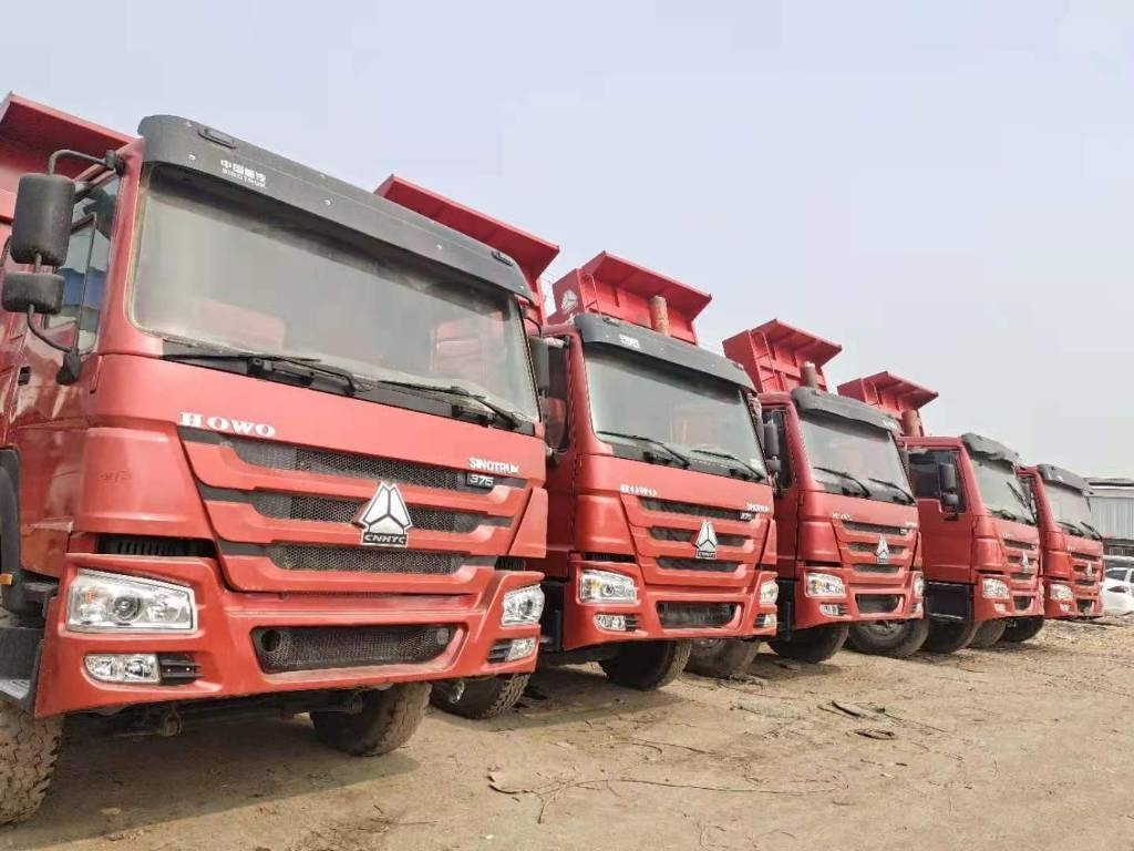 قلابات Howo 6X4: صور 1