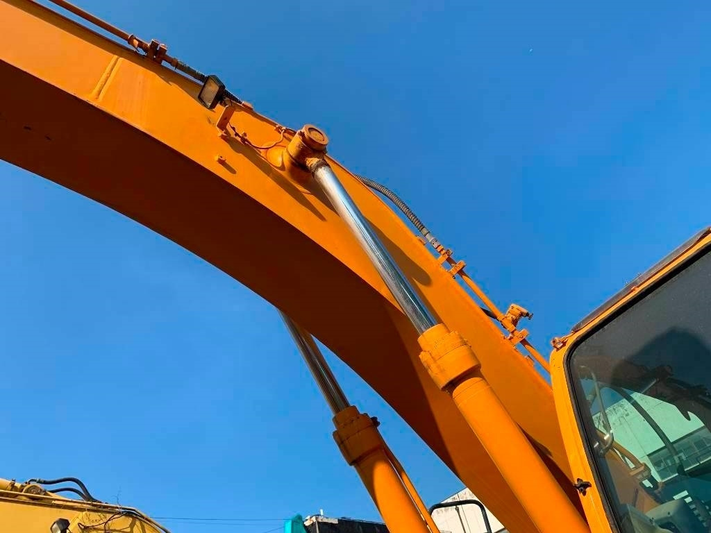 Hyundai 305LC-9T - حفارات زحافة: صور 5 Hyundai 305LC-9T - حفارات زحافة: صور 5