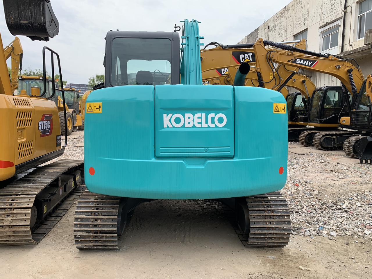 KOBELCO sk75-8 - حفارة مصغرة: صور 2 KOBELCO sk75-8 - حفارة مصغرة: صور 2