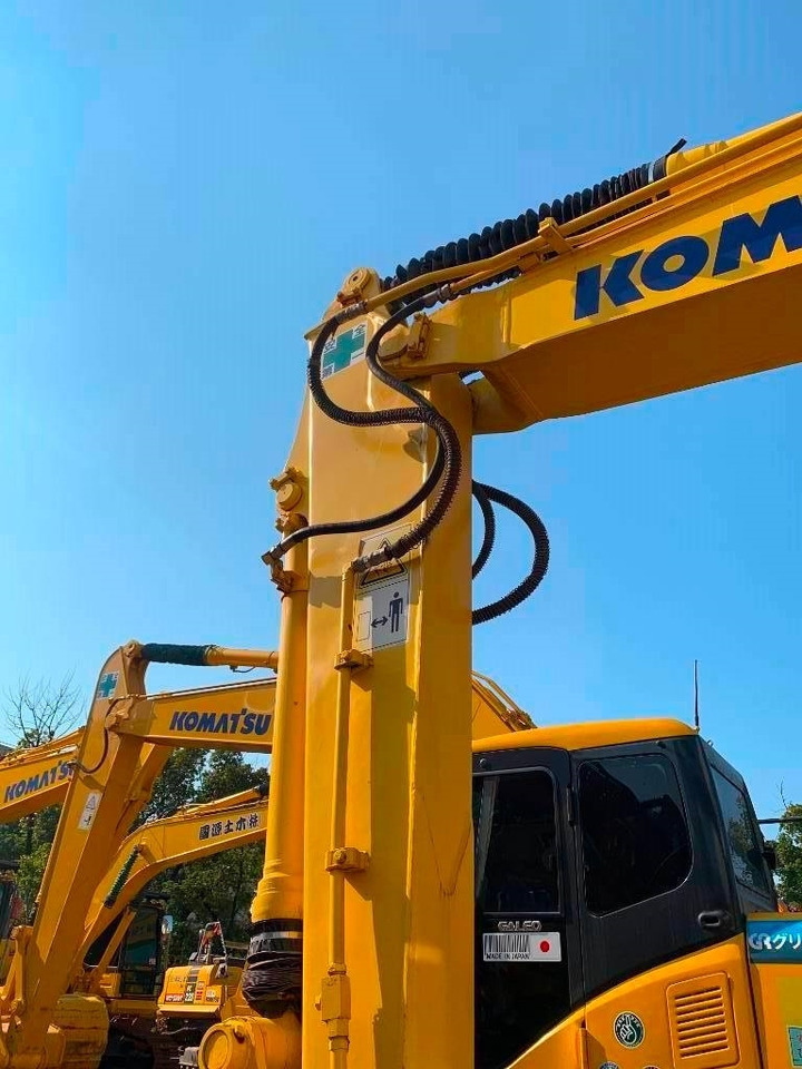 Komatsu PC 130 - حفارات زحافة: صور 4 Komatsu PC 130 - حفارات زحافة: صور 4