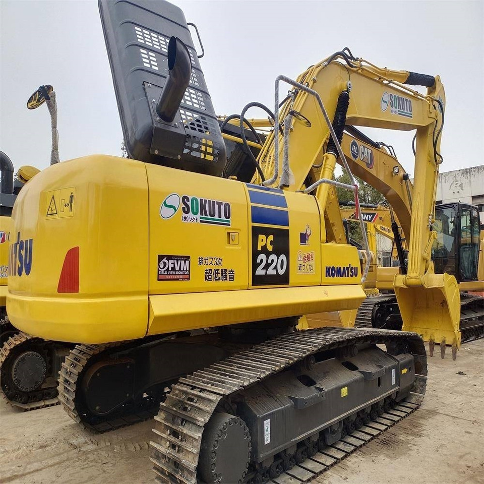 Komatsu PC 220 - حفارات زحافة: صور 1 Komatsu PC 220 - حفارات زحافة: صور 1