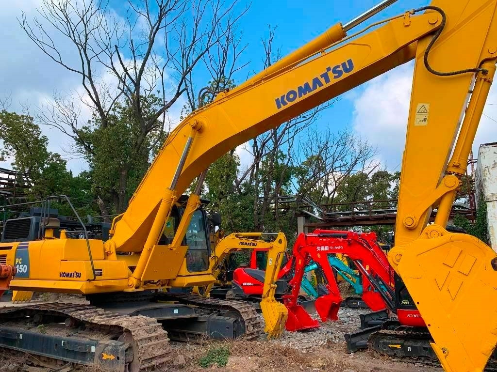 Komatsu PC 450 - حفارات زحافة: صور 1 Komatsu PC 450 - حفارات زحافة: صور 1