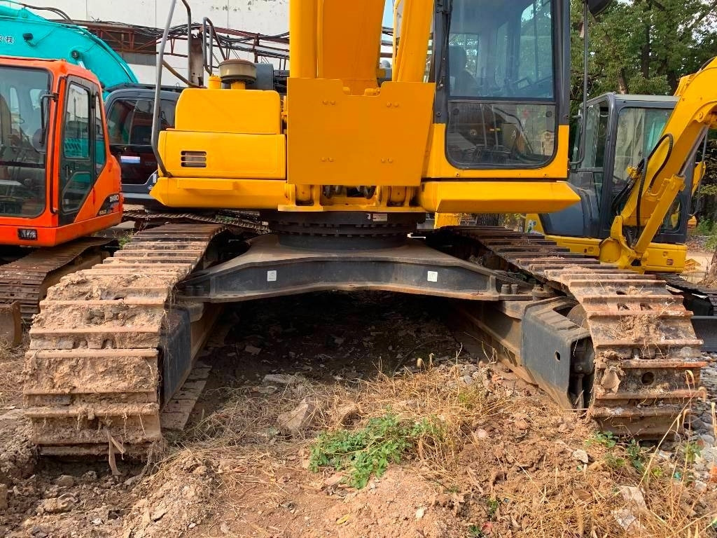 Komatsu PC 450 - حفارات زحافة: صور 4 Komatsu PC 450 - حفارات زحافة: صور 4