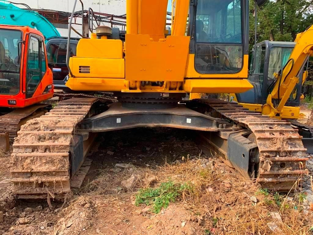 Komatsu PC 450 - حفارات زحافة: صور 4 Komatsu PC 450 - حفارات زحافة: صور 4