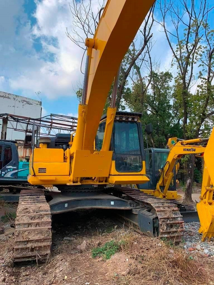 Komatsu PC 450 - حفارات زحافة: صور 3 Komatsu PC 450 - حفارات زحافة: صور 3