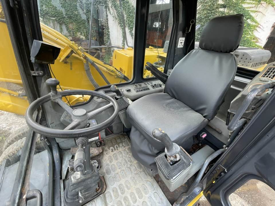 Komatsu PW160-8 [ - حفارة على عجلات: صور 5 Komatsu PW160-8 [ - حفارة على عجلات: صور 5