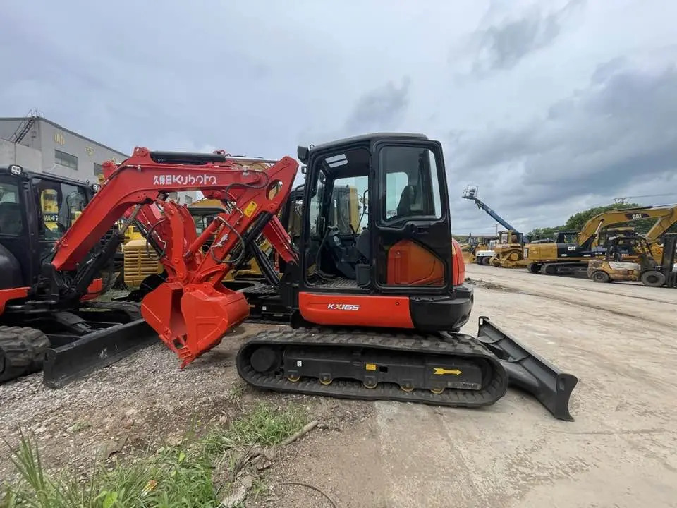 Kubota KX165-5 - حفارة مصغرة: صور 1 Kubota KX165-5 - حفارة مصغرة: صور 1