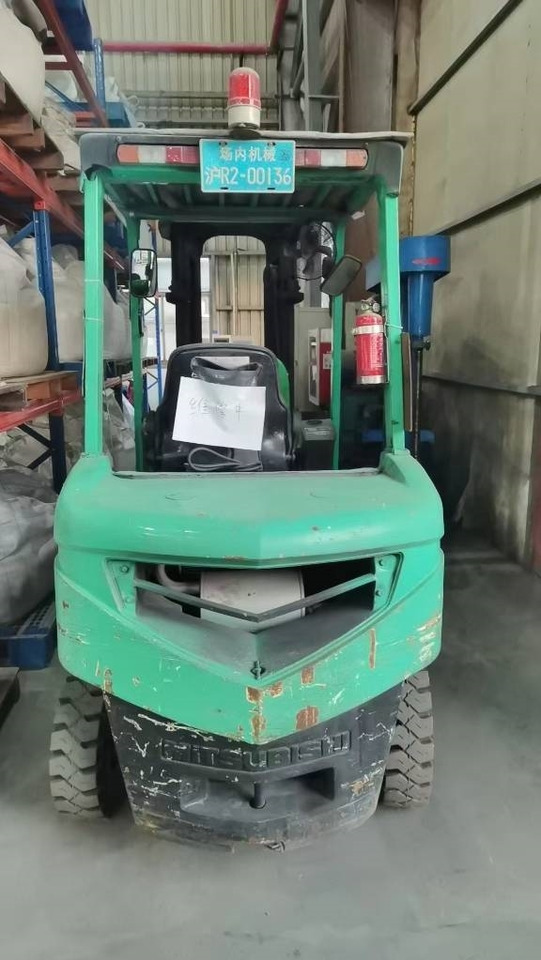 Mitsubishi FD 25 - رافعة شوكية ديزل: صور 2 Mitsubishi FD 25 - رافعة شوكية ديزل: صور 2