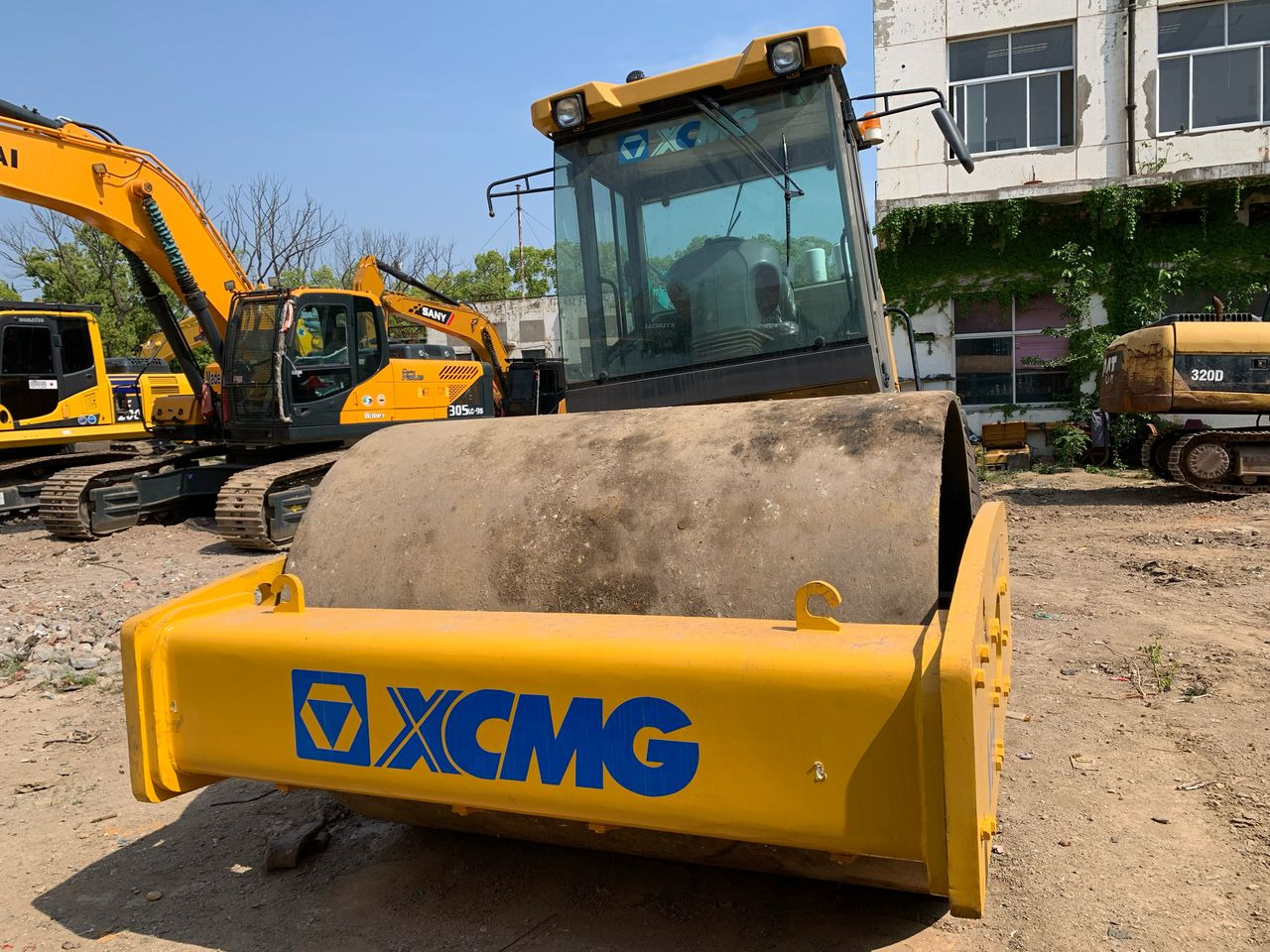 XCMG XS223J - مدحلة الأسفلت: صور 3 XCMG XS223J - مدحلة الأسفلت: صور 3