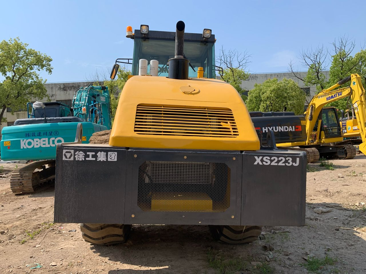 XCMG XS223J - مدحلة الأسفلت: صور 5 XCMG XS223J - مدحلة الأسفلت: صور 5