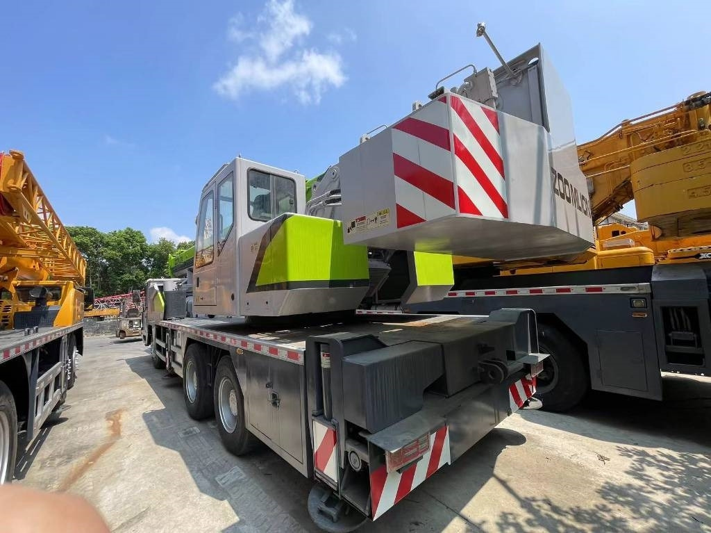 Zoomlion ZCT251V - رافعة لجميع التضاريس: صور 3 Zoomlion ZCT251V - رافعة لجميع التضاريس: صور 3