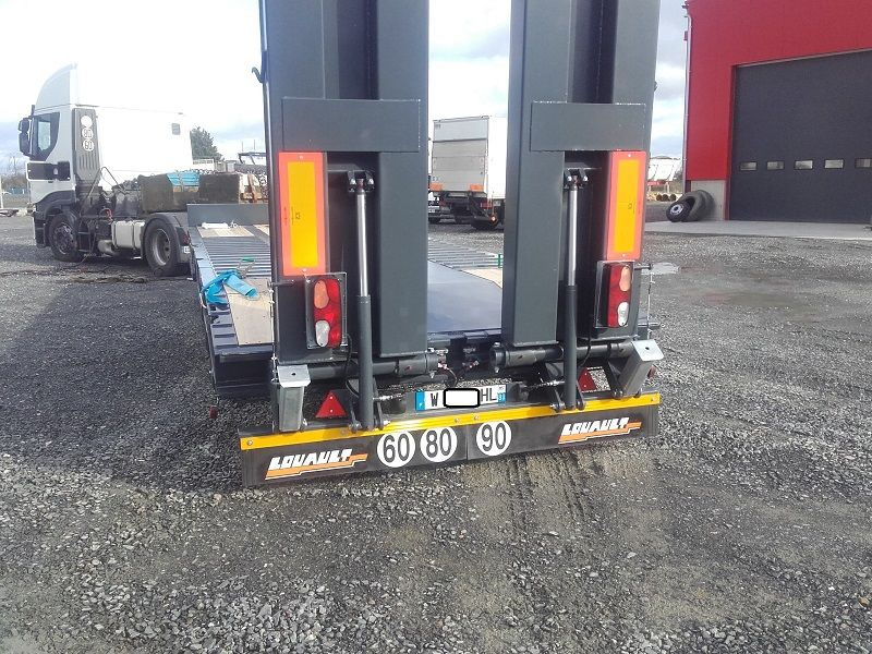 Louault 3 essieux plant carrier / low loader Trailer - عربة مسطحة منخفضة مقطورة: صور 3 Louault 3 essieux plant carrier / low loader Trailer - عربة مسطحة منخفضة مقطورة: صور 3