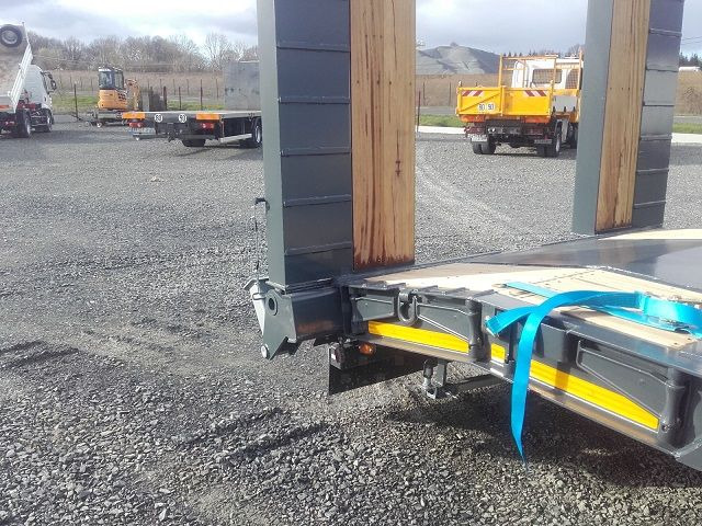 Louault 3 essieux plant carrier / low loader Trailer - عربة مسطحة منخفضة مقطورة: صور 2 Louault 3 essieux plant carrier / low loader Trailer - عربة مسطحة منخفضة مقطورة: صور 2