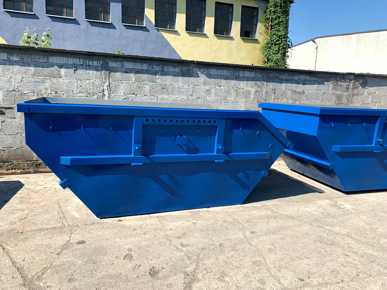 Metal-K Mulda/Bauschuttcontainer M4 - حاوية تفريغ لود لوجر: صور 1 Metal-K Mulda/Bauschuttcontainer M4 - حاوية تفريغ لود لوجر: صور 1