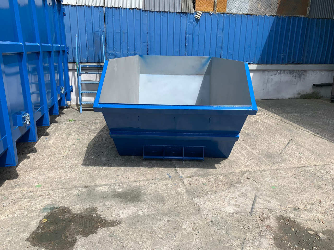 Mulda/Bauschuttcontainer/Absetzmulde/Multicar M1 - حاوية تفريغ لود لوجر: صور 2 Mulda/Bauschuttcontainer/Absetzmulde/Multicar M1 - حاوية تفريغ لود لوجر: صور 2