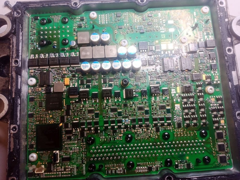 Mercedes-Benz Naprawa sterownik elektroniczny wszystkie marki Mercedes VOLVO R Bosch Naprawa sterownik elektroniczny wszystkie marki Mercedes VOLVO RENAULT - النظام الكهربائي - شاحنة: صور 1 Mercedes-Benz Naprawa sterownik elektroniczny wszystkie marki Mercedes VOLVO R Bosch Naprawa sterownik elektroniczny wszystkie marki Mercedes VOLVO RENAULT - النظام الكهربائي - شاحنة: صور 1