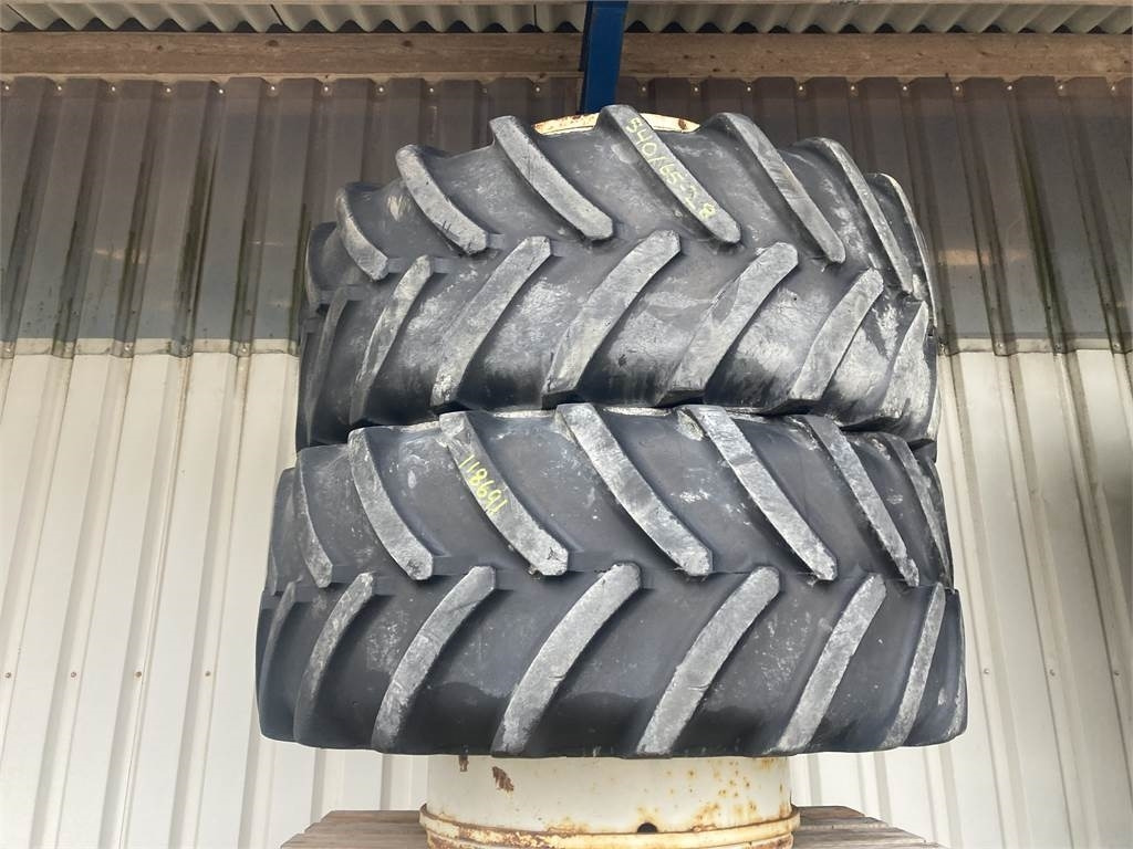 540/65R28 - الإطارات: صور 1 540/65R28 - الإطارات: صور 1