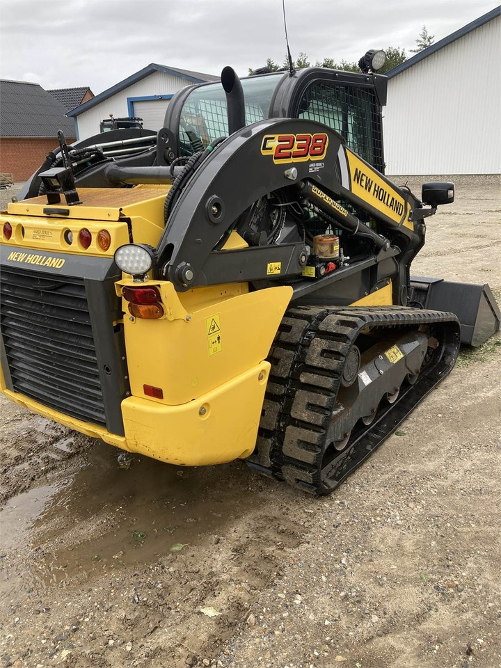 New Holland C 238 LOADER - اللودر المجنزر صغير: صور 4 New Holland C 238 LOADER - اللودر المجنزر صغير: صور 4