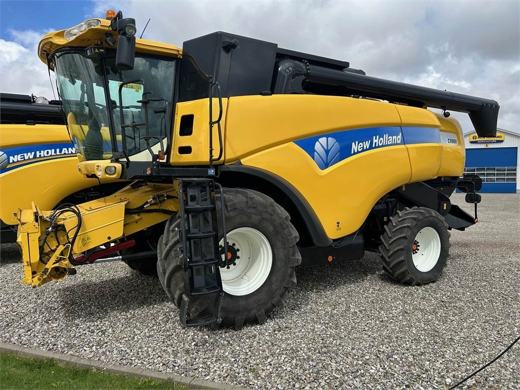 New Holland CX860 SLH - حصادة شاملة: صور 1 New Holland CX860 SLH - حصادة شاملة: صور 1