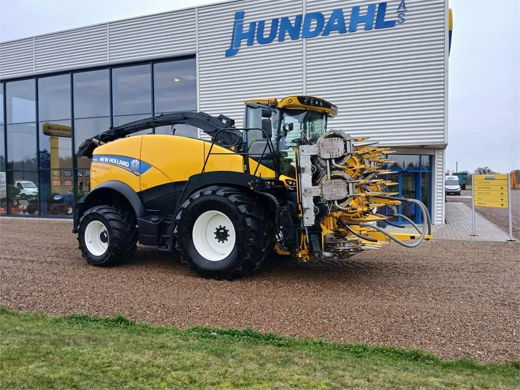 New Holland FR650 ST5 - حصادة الأعلاف: صور 1 New Holland FR650 ST5 - حصادة الأعلاف: صور 1